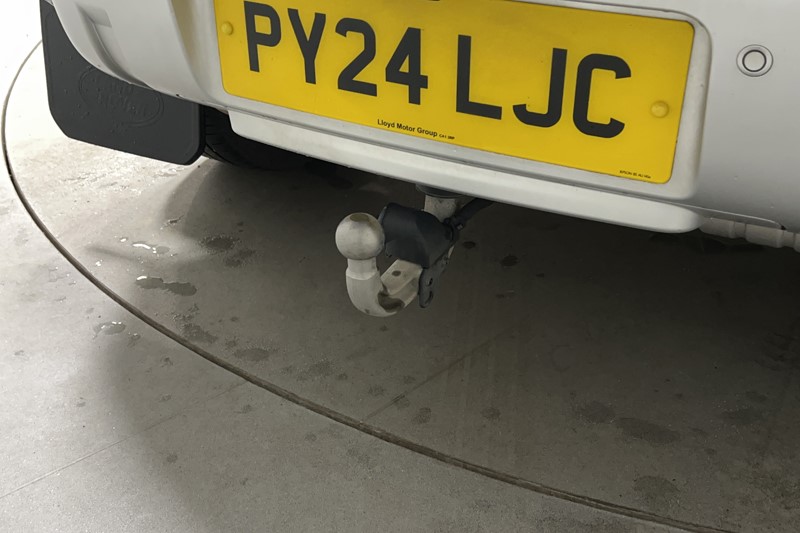 2024 (24) LAND ROVER DEFENDER 3.0 D300 HSE 110 5dr Auto [6 Seat] 5684182