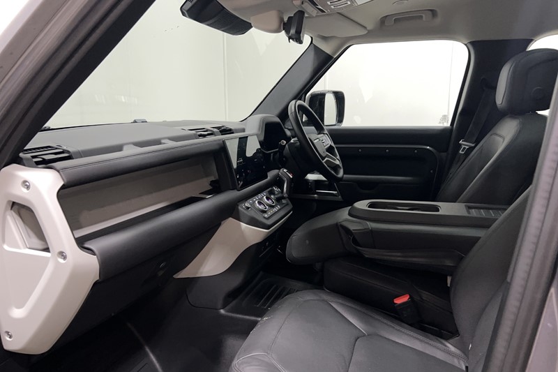 2024 (24) LAND ROVER DEFENDER 3.0 D300 HSE 110 5dr Auto [6 Seat] 5684168