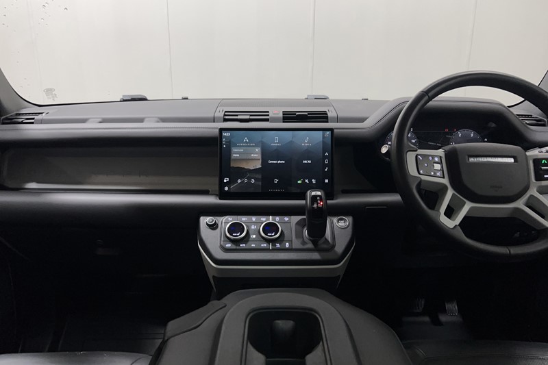 2024 (24) LAND ROVER DEFENDER 3.0 D300 HSE 110 5dr Auto [6 Seat] 5684141