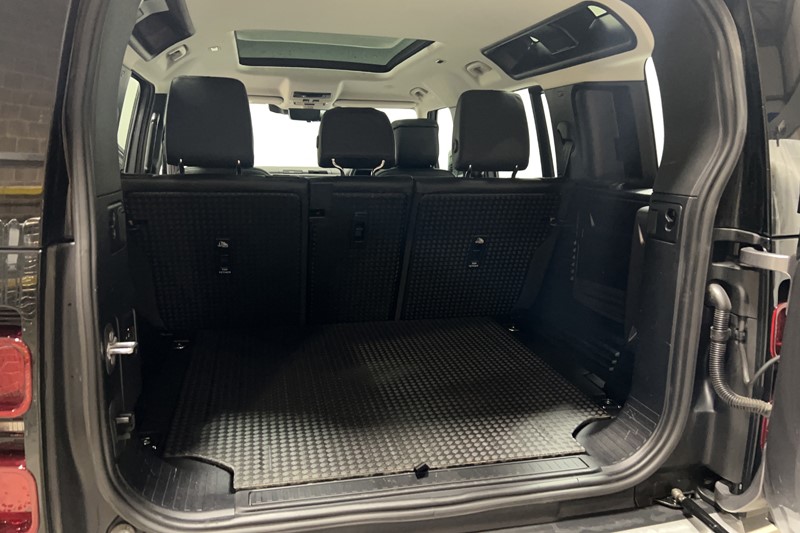 2024 (24) LAND ROVER DEFENDER 3.0 D300 HSE 110 5dr Auto [6 Seat] 5684178