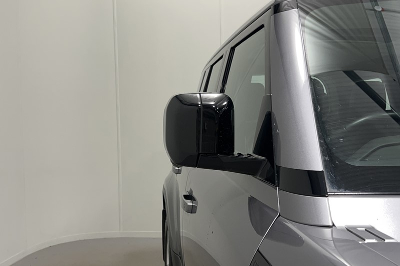 2024 (24) LAND ROVER DEFENDER 3.0 D300 HSE 110 5dr Auto [6 Seat] 5684186