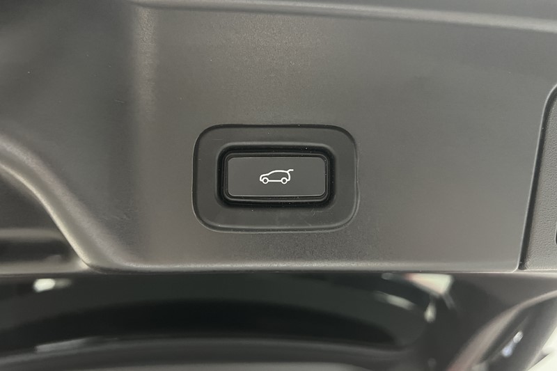 2019 (19) LAND ROVER RANGE ROVER EVOQUE 2.0 D180 SE 5dr Auto 5707583
