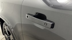 2025 (25) LAND ROVER DEFENDER 3.0 D350 X 90 3dr Auto 5679187