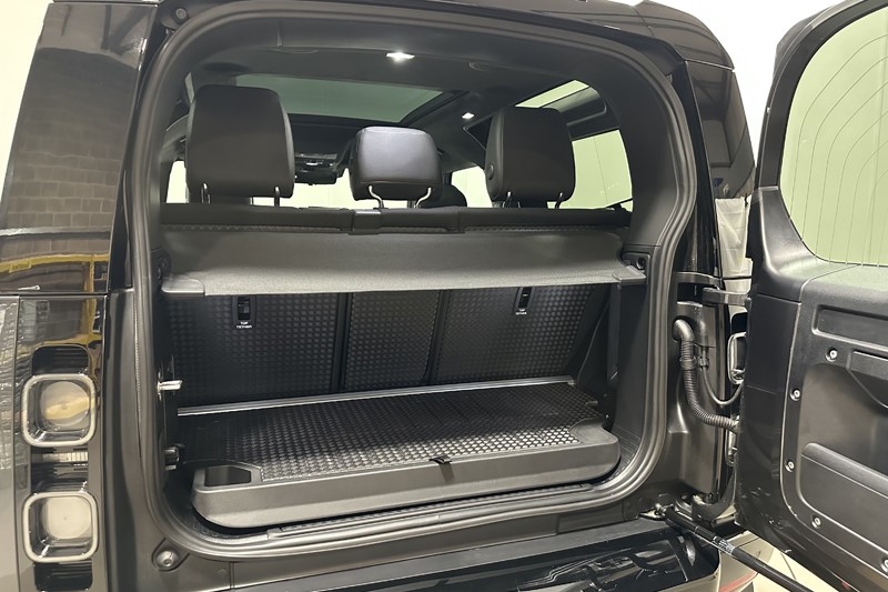 2025 (25) LAND ROVER DEFENDER 3.0 D350 X 90 3dr Auto 5679182