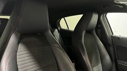 2020 (20) MERCEDES-BENZ GLA 180 AMG Line Edition 5dr Auto 5673556