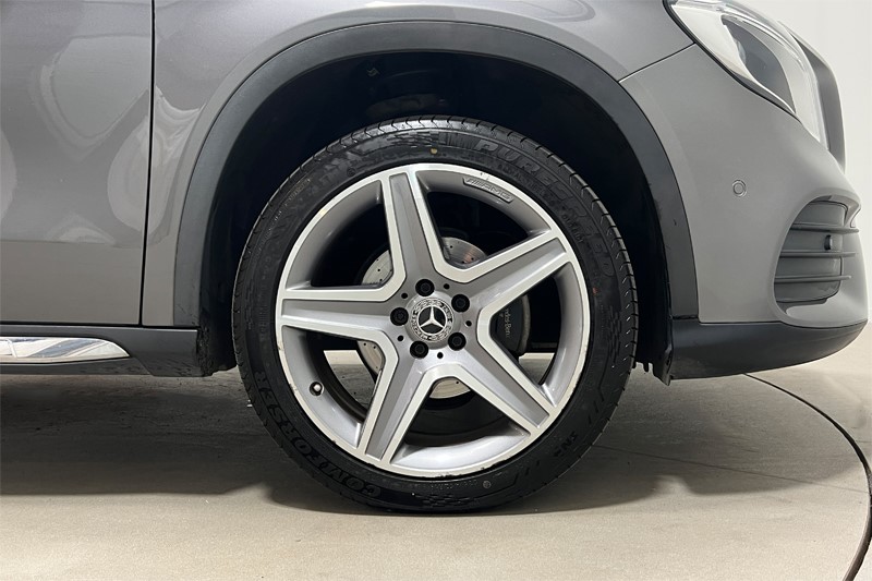 2020 (20) MERCEDES-BENZ GLA 180 AMG Line Edition 5dr Auto 5673548