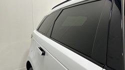 2020 (70) LAND ROVER RANGE ROVER VELAR 2.0 D180 R-Dynamic HSE 5dr Auto 5669656