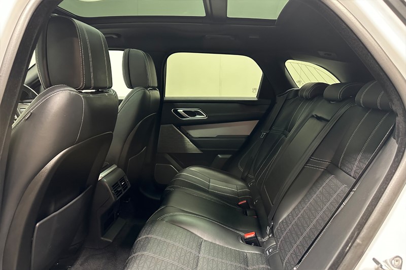 2020 (70) LAND ROVER RANGE ROVER VELAR 2.0 D180 R-Dynamic HSE 5dr Auto 5669611