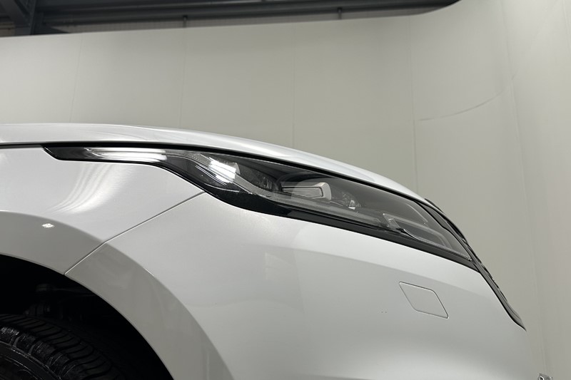 2020 (70) LAND ROVER RANGE ROVER VELAR 2.0 D180 R-Dynamic HSE 5dr Auto 5669661