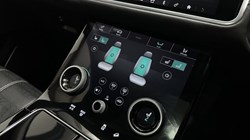 2020 (70) LAND ROVER RANGE ROVER VELAR 2.0 D180 R-Dynamic HSE 5dr Auto 5669636