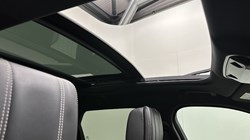 2020 (70) LAND ROVER RANGE ROVER VELAR 2.0 D180 R-Dynamic HSE 5dr Auto 5669629