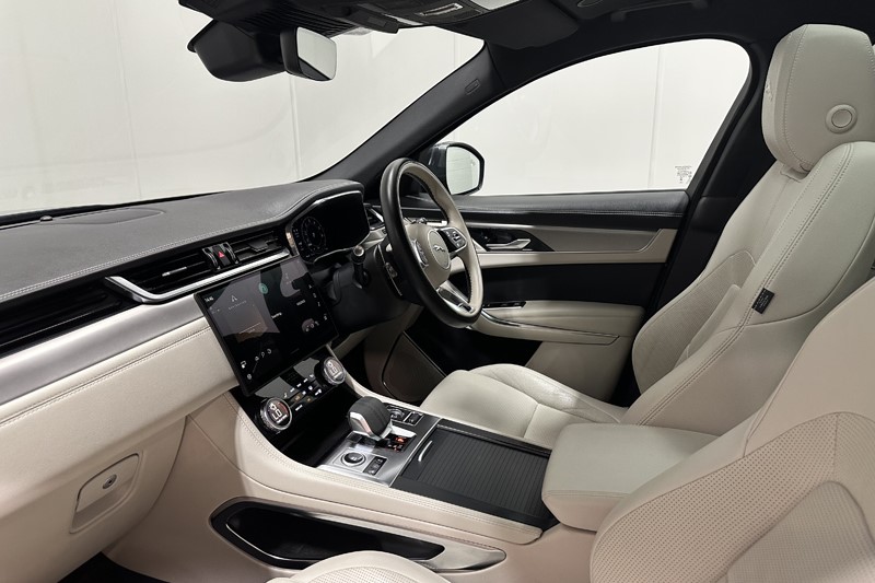 2023 (23) JAGUAR F-PACE 2.0 P400e R-Dynamic SE Black 5dr Auto AWD 5693131