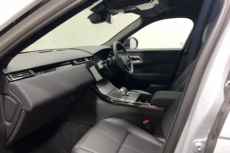 2024 (74) LAND ROVER RANGE ROVER VELAR 2.0 D200 MHEV Dynamic SE 5dr Auto 5685221