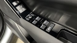 2024 (74) LAND ROVER RANGE ROVER VELAR 2.0 D200 MHEV Dynamic SE 5dr Auto 5685202