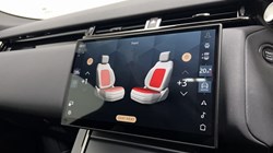 2025 (74) LAND ROVER RANGE ROVER VELAR 2.0 D200 MHEV Dynamic SE 5dr Auto 5686551