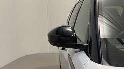2025 (74) LAND ROVER RANGE ROVER VELAR 2.0 D200 MHEV Dynamic SE 5dr Auto 5686569