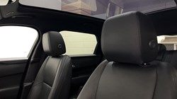 2025 (74) LAND ROVER RANGE ROVER VELAR 2.0 D200 MHEV Dynamic SE 5dr Auto 5686555