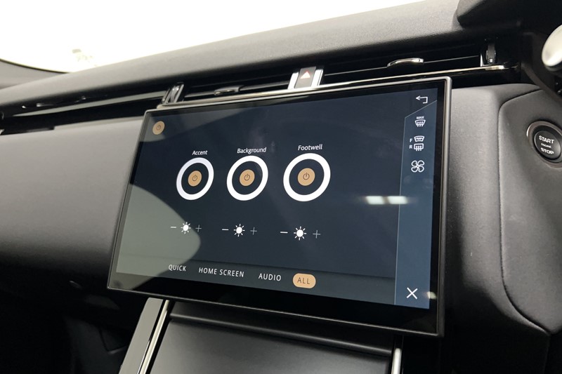 2025 (74) LAND ROVER RANGE ROVER VELAR 2.0 D200 MHEV Dynamic SE 5dr Auto 5686552