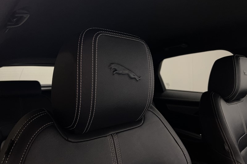 2021 (21) JAGUAR F-PACE 2.0 D200 R-Dynamic S 5dr Auto AWD 5705570