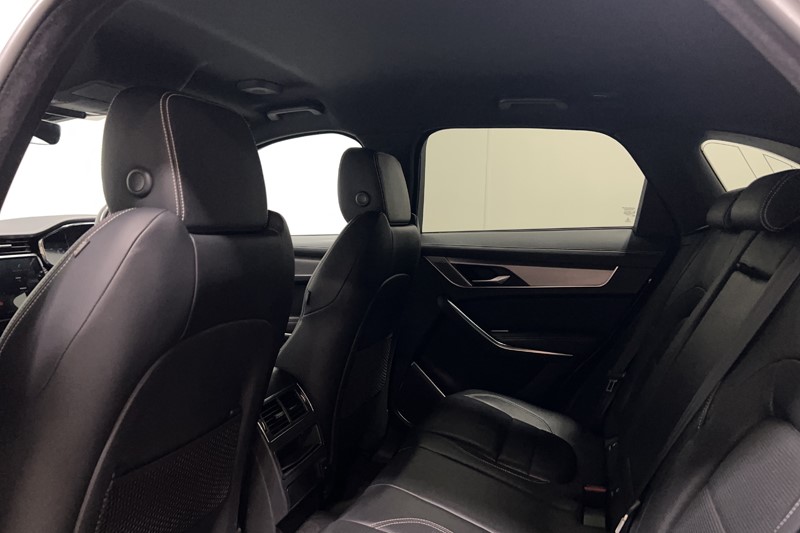 2021 (21) JAGUAR F-PACE 2.0 D200 R-Dynamic S 5dr Auto AWD 5705587