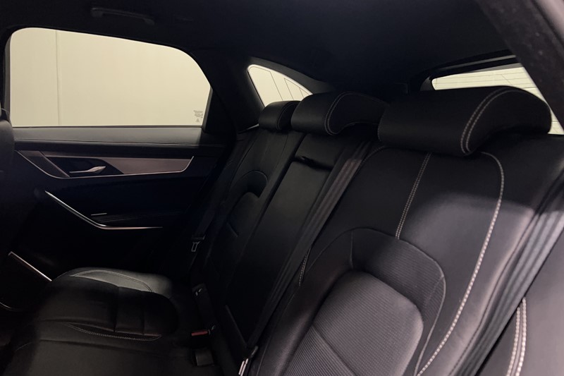 2021 (21) JAGUAR F-PACE 2.0 D200 R-Dynamic S 5dr Auto AWD 5705588
