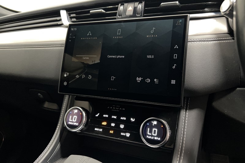 2021 (21) JAGUAR F-PACE 2.0 D200 R-Dynamic S 5dr Auto AWD 5705575