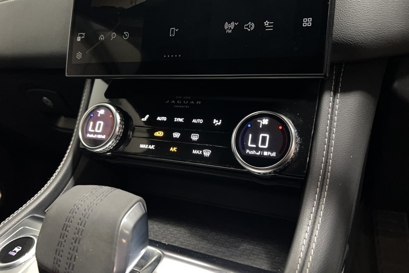 2021 (21) JAGUAR F-PACE 2.0 D200 R-Dynamic S 5dr Auto AWD 5705576