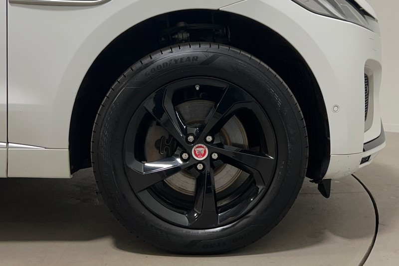 2021 (21) JAGUAR F-PACE 2.0 D200 R-Dynamic S 5dr Auto AWD 5705559