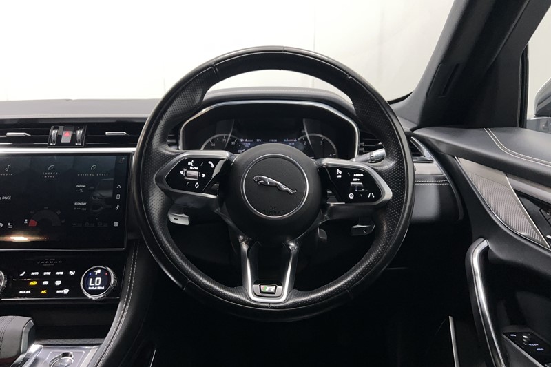 2021 (21) JAGUAR F-PACE 2.0 D200 R-Dynamic S 5dr Auto AWD 5705562