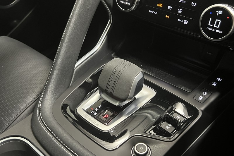 2023 (73) JAGUAR E-PACE 1.5 P300e R-Dynamic SE 5dr Auto 5708383
