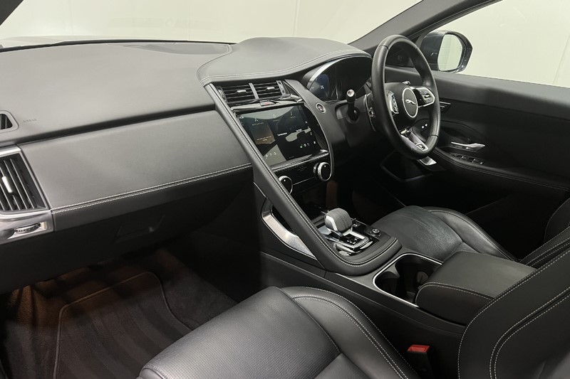 2023 (73) JAGUAR E-PACE 1.5 P300e R-Dynamic SE 5dr Auto 5708392