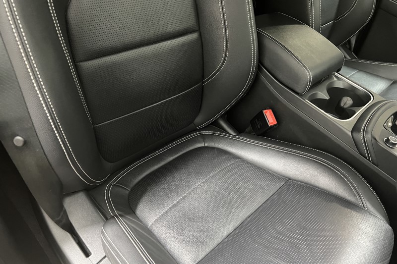 2023 (73) JAGUAR E-PACE 1.5 P300e R-Dynamic SE 5dr Auto 5708377