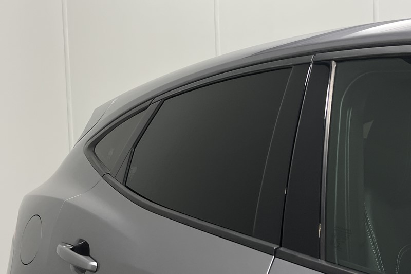 2023 (73) JAGUAR E-PACE 1.5 P300e R-Dynamic SE 5dr Auto 5708401