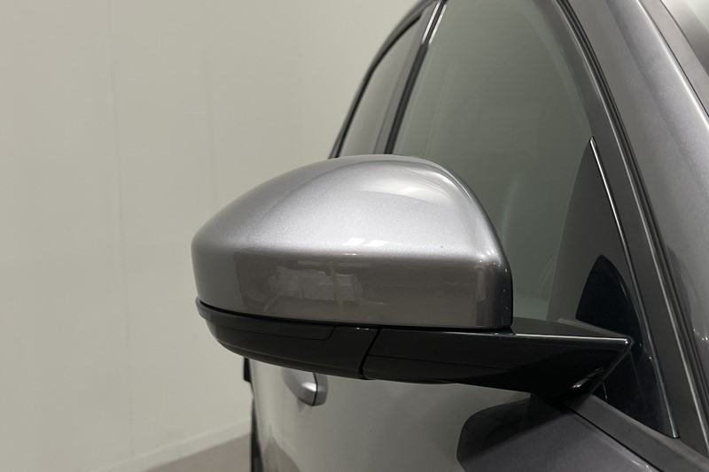 2023 (73) JAGUAR E-PACE 1.5 P300e R-Dynamic SE 5dr Auto 5708403