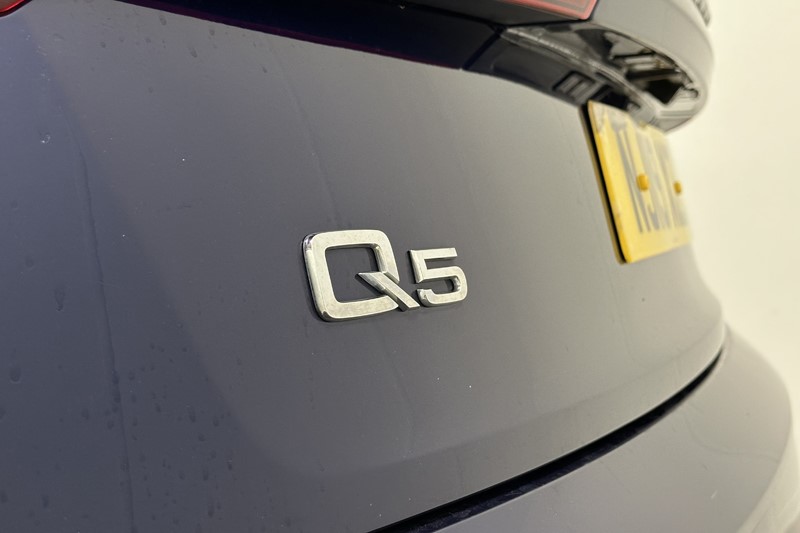 2019 (19) AUDI Q5 40 TDI Quattro Black Edition 5dr S Tronic 5695536