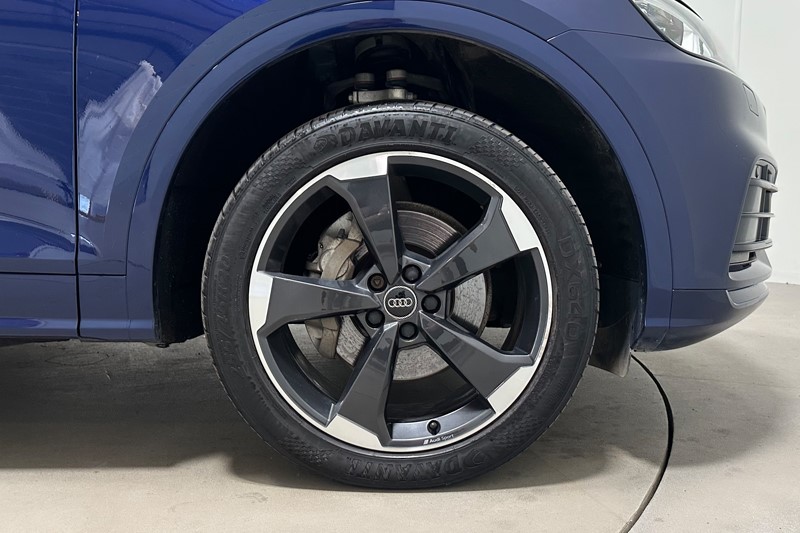2019 (19) AUDI Q5 40 TDI Quattro Black Edition 5dr S Tronic 5695497