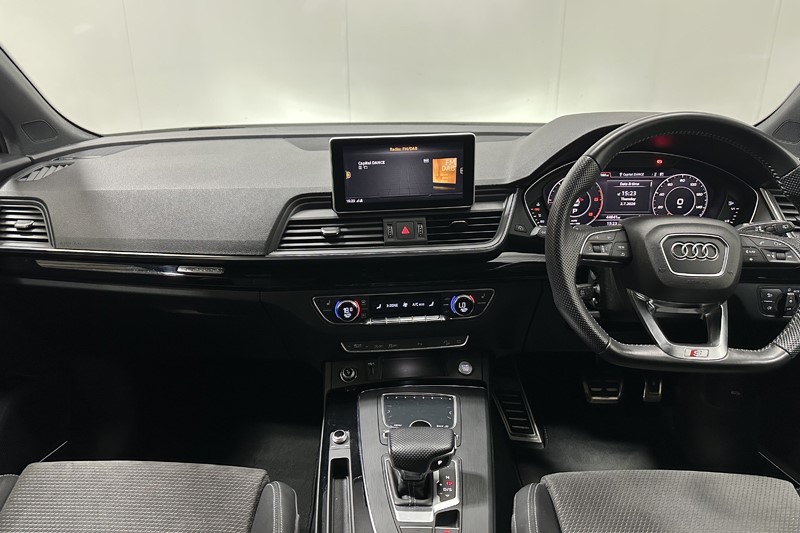 2019 (19) AUDI Q5 40 TDI Quattro Black Edition 5dr S Tronic 5695499