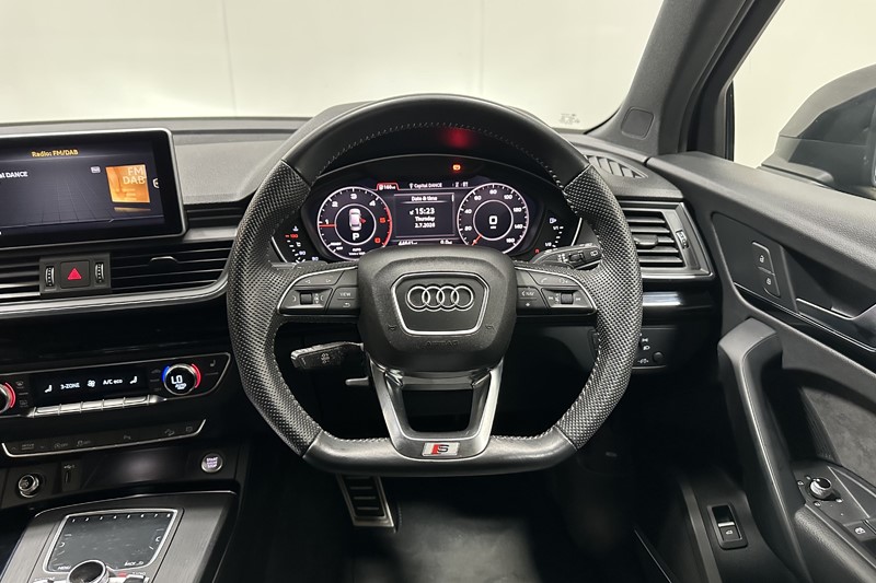 2019 (19) AUDI Q5 40 TDI Quattro Black Edition 5dr S Tronic 5695500