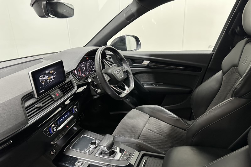 2019 (19) AUDI Q5 40 TDI Quattro Black Edition 5dr S Tronic 5695525