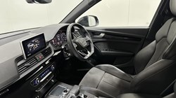 2019 (19) AUDI Q5 40 TDI Quattro Black Edition 5dr S Tronic 5695525
