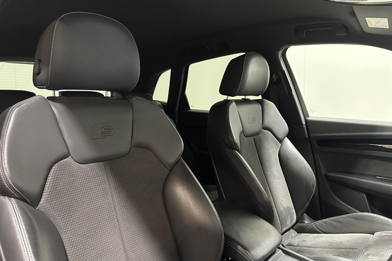 2019 (19) AUDI Q5 40 TDI Quattro Black Edition 5dr S Tronic 5695505