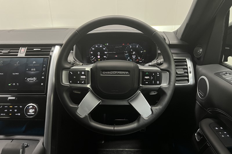 2025 (75) LAND ROVER DISCOVERY 3.0 D350 Metropolitan Edition 5dr Auto 5699926