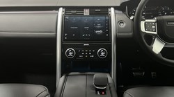 2025 (75) LAND ROVER DISCOVERY 3.0 D350 Metropolitan Edition 5dr Auto 5699925