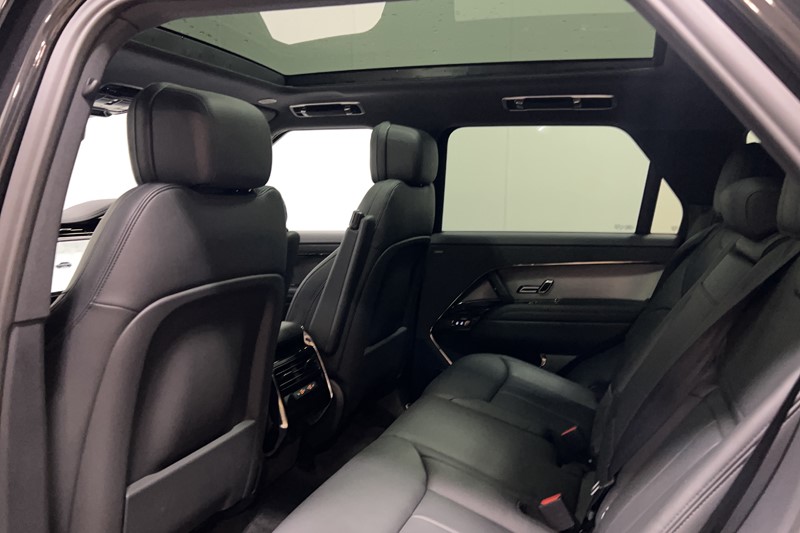 2026 (26) LAND ROVER RANGE ROVER SPORT 3.0 P460e Edition 5dr Auto 5726133