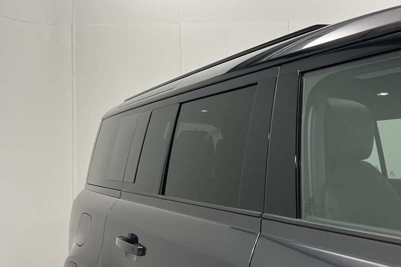 2024 (74) LAND ROVER DEFENDER 3.0 D350 X-Dynamic HSE 110 5dr Auto [7 Seat] 5876532