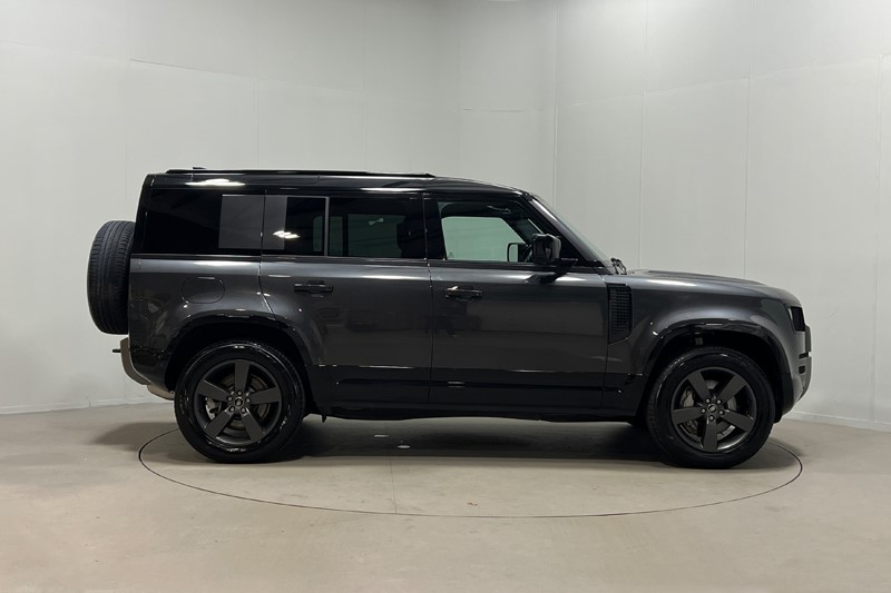 2024 (74) LAND ROVER DEFENDER 3.0 D350 X-Dynamic HSE 110 5dr Auto [7 Seat] 5876490
