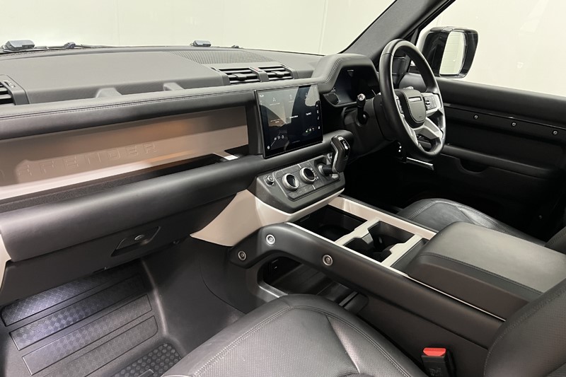 2024 (74) LAND ROVER DEFENDER 3.0 D350 X-Dynamic HSE 110 5dr Auto [7 Seat] 5876502