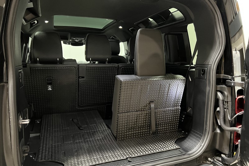 2024 (74) LAND ROVER DEFENDER 3.0 D350 X-Dynamic HSE 110 5dr Auto [7 Seat] 5876497