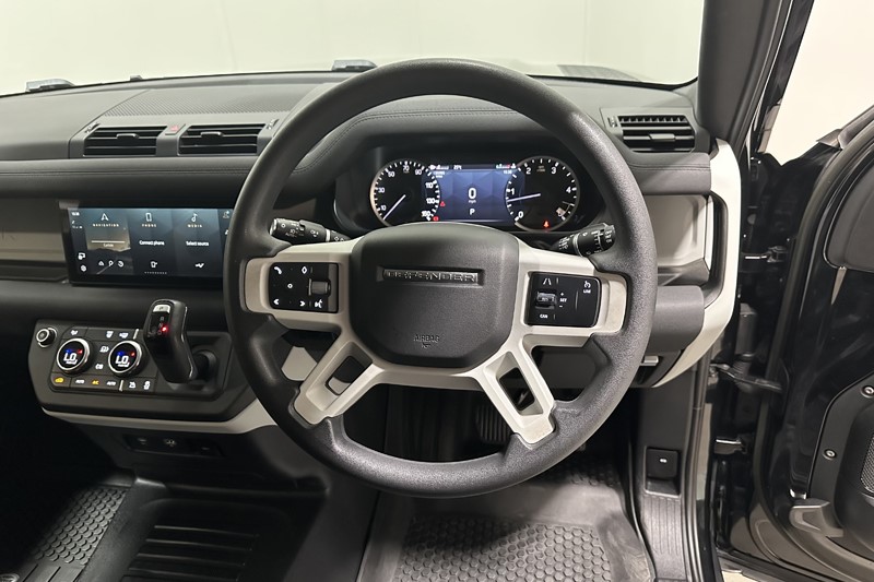 2023 (23) LAND ROVER COMMERCIAL DEFENDER 3.0 D250 Hard Top Auto 5708498
