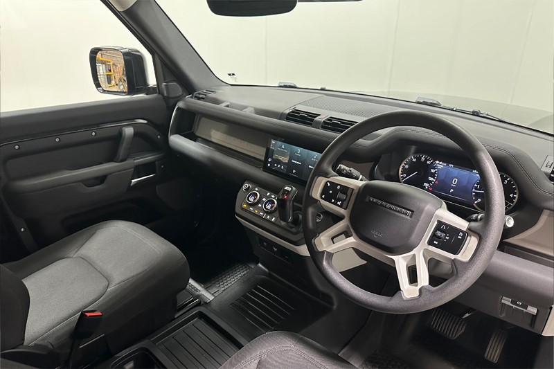2023 (23) LAND ROVER COMMERCIAL DEFENDER 3.0 D250 Hard Top Auto 5708496